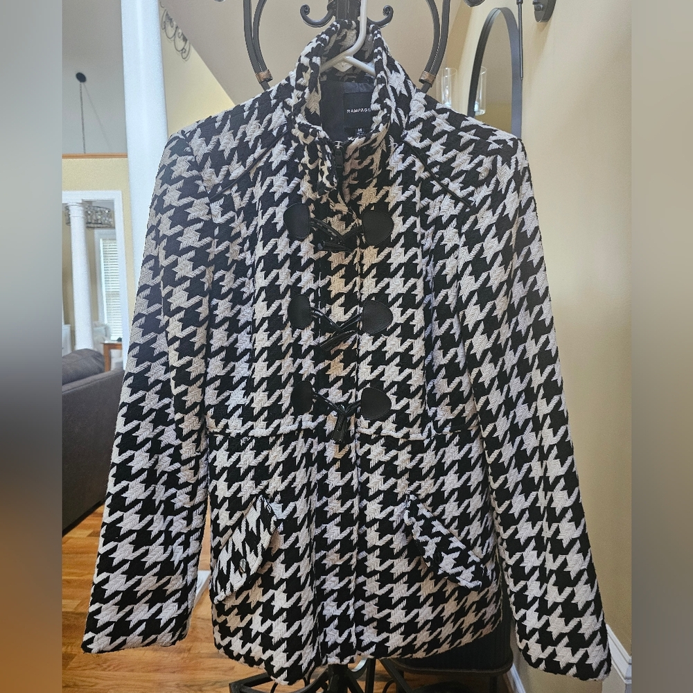 Rampage Black and White Houndstooth Coat